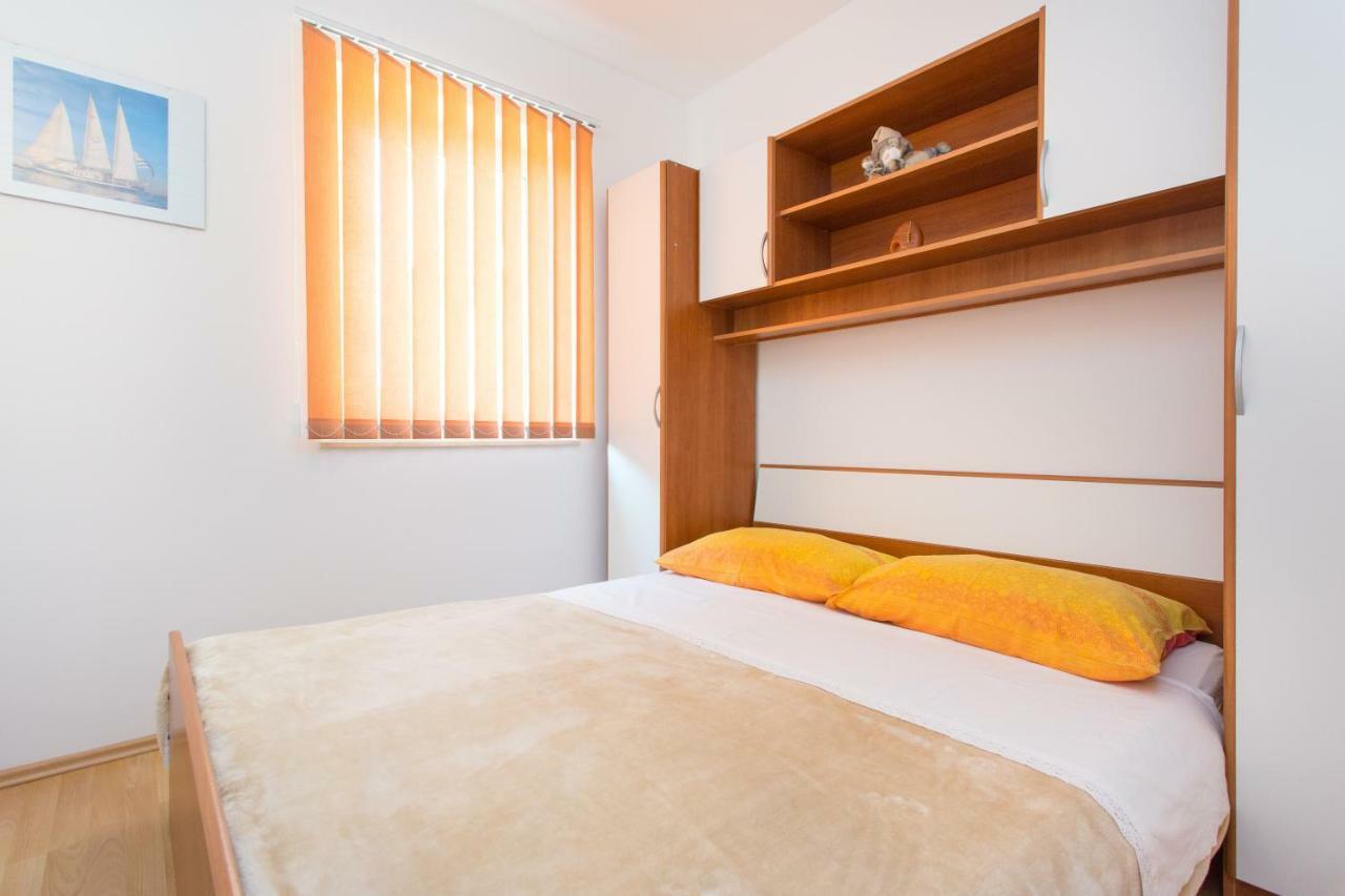 Adria Punat Apartments Exterior photo